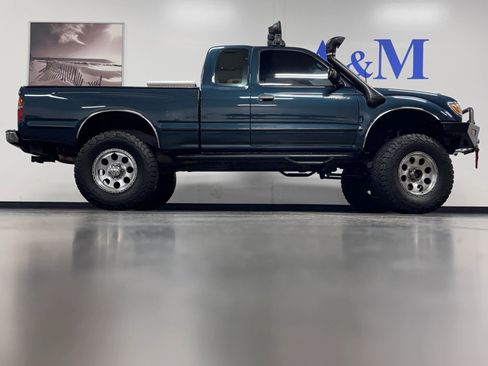 Used 1997 Toyota Tacoma 4x4 Xtracab V6 image 3