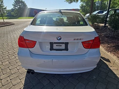 Used 2011 BMW 328i xDrive Sedan AWD/4WD image 7