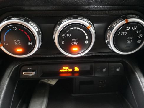 Used 2019 MAZDA MX-5 Miata RF Grand Touring image 21