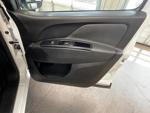 Used 2018 RAM ProMaster City Tradesman SLT FWD image 15