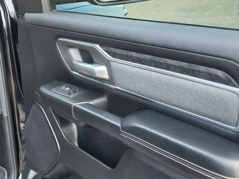 Used 2019 RAM 1500 Big Horn AWD/4WD image 12