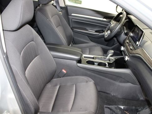 Used 2023 Nissan Altima 2.5 SV image 24