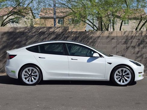 Used 2023 Tesla Model 3 Standard Range image 10