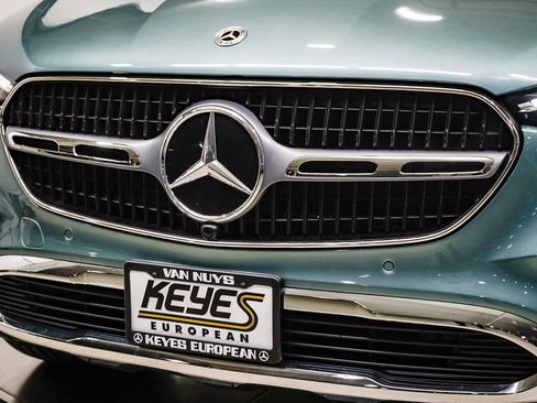 Used 2026 Mercedes-Benz GLC 300 image 8