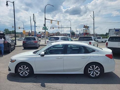 Used 2024 Honda Civic LX image 2