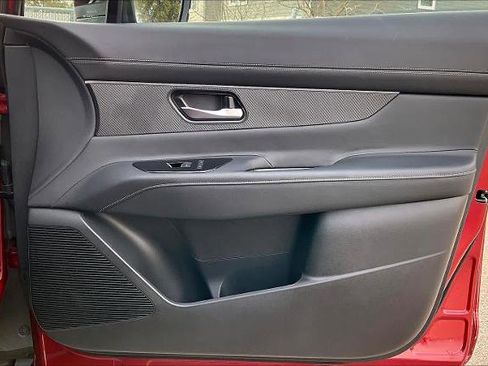 Certified 2025 Nissan Murano SV FWD image 22