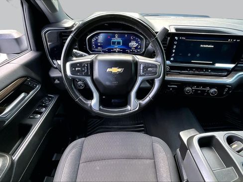 Used 2024 Chevrolet Silverado 2500 LT AWD/4WD image 6