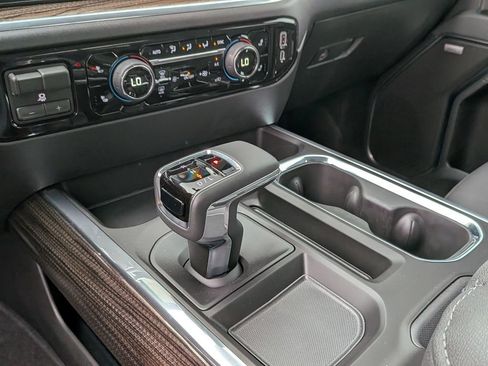 New 2026 Chevrolet Silverado 1500 RST w/ Dark Appearance Package AWD/4WD image 21