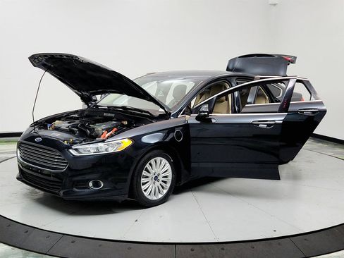 Used 2014 Ford Fusion Energi SE image 9
