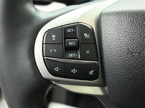 Certified 2025 Ford Explorer Active w/ Active Comfort Package image 12