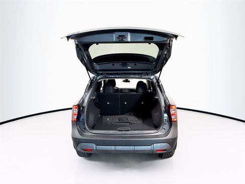 Used 2026 Nissan Kicks SV FWD image 16