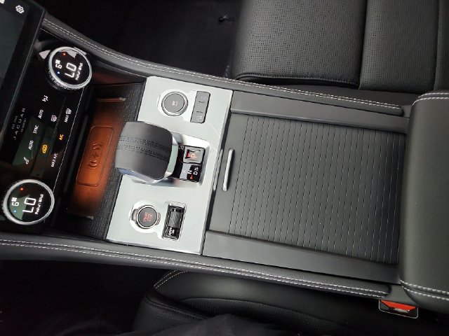 New 2026 Jaguar F-PACE R-Dynamic S AWD/4WD image 34