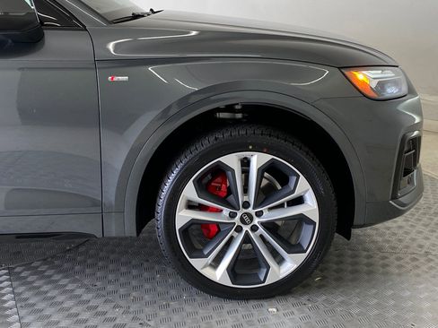 Used 2024 Audi Q5 2.0T Premium Plus w/ Premium Plus Package image 11