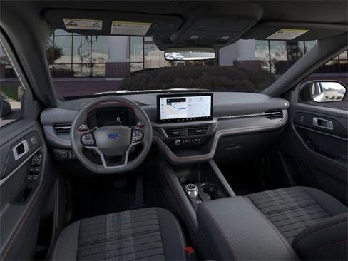 New 2026 Ford Explorer ST-Line w/ ST-Line Street Pack image 9