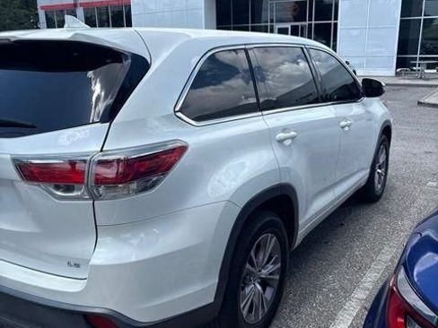 Used 2016 Toyota Highlander Plus FWD image 8