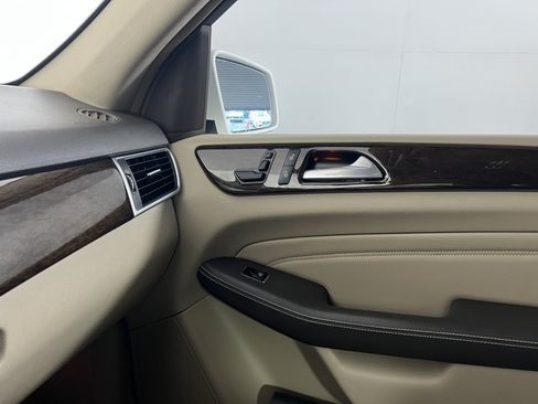 Used 2014 Mercedes-Benz ML 350 2WD image 12