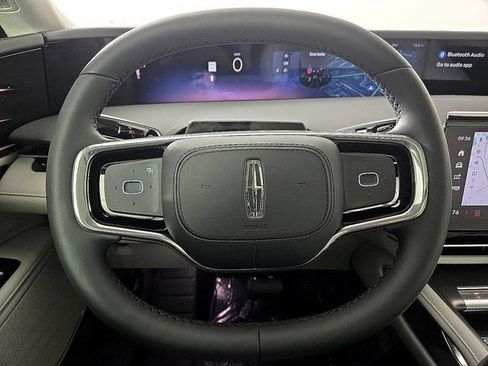 Used 2026 Lincoln Nautilus Reserve w/ Jet Appearance Package AWD/4WD image 17