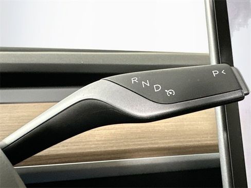 Used 2025 Tesla Model Y Long Range image 20