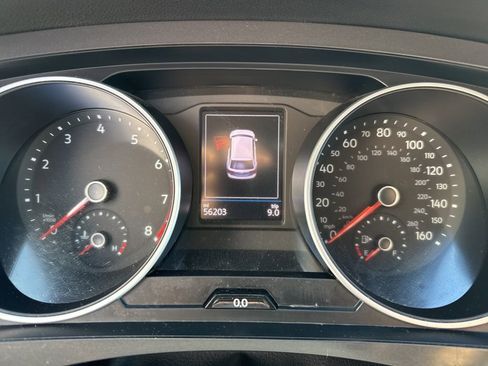 Used 2021 Volkswagen Tiguan S image 15