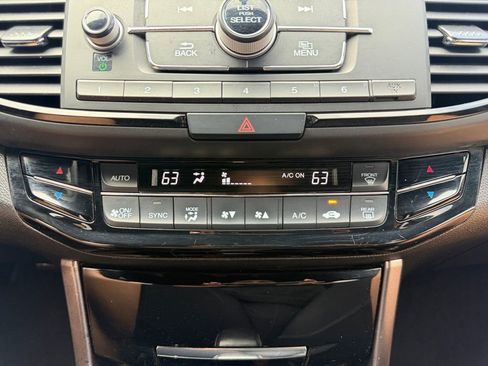 Used 2017 Honda Accord Sport image 24
