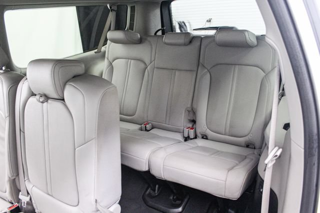 Used 2024 Jeep Wagoneer L Series II RWD image 17
