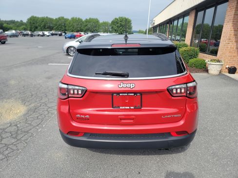 Used 2018 Jeep Compass Limited w/ Navigation Group AWD/4WD image 7