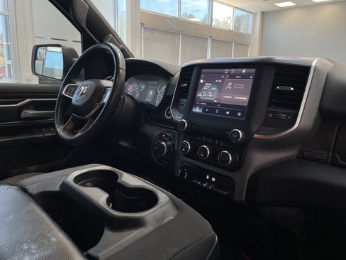 Used 2024 RAM 1500 Big Horn image 32
