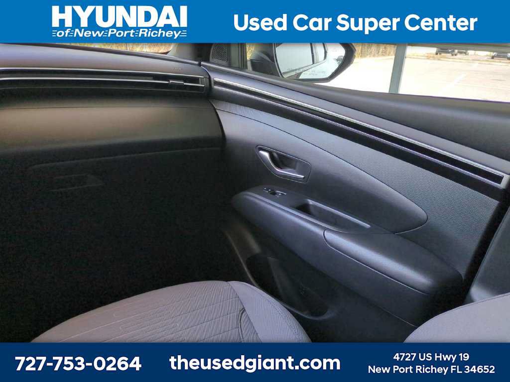 Certified 2024 Hyundai Santa Cruz SE FWD image 17