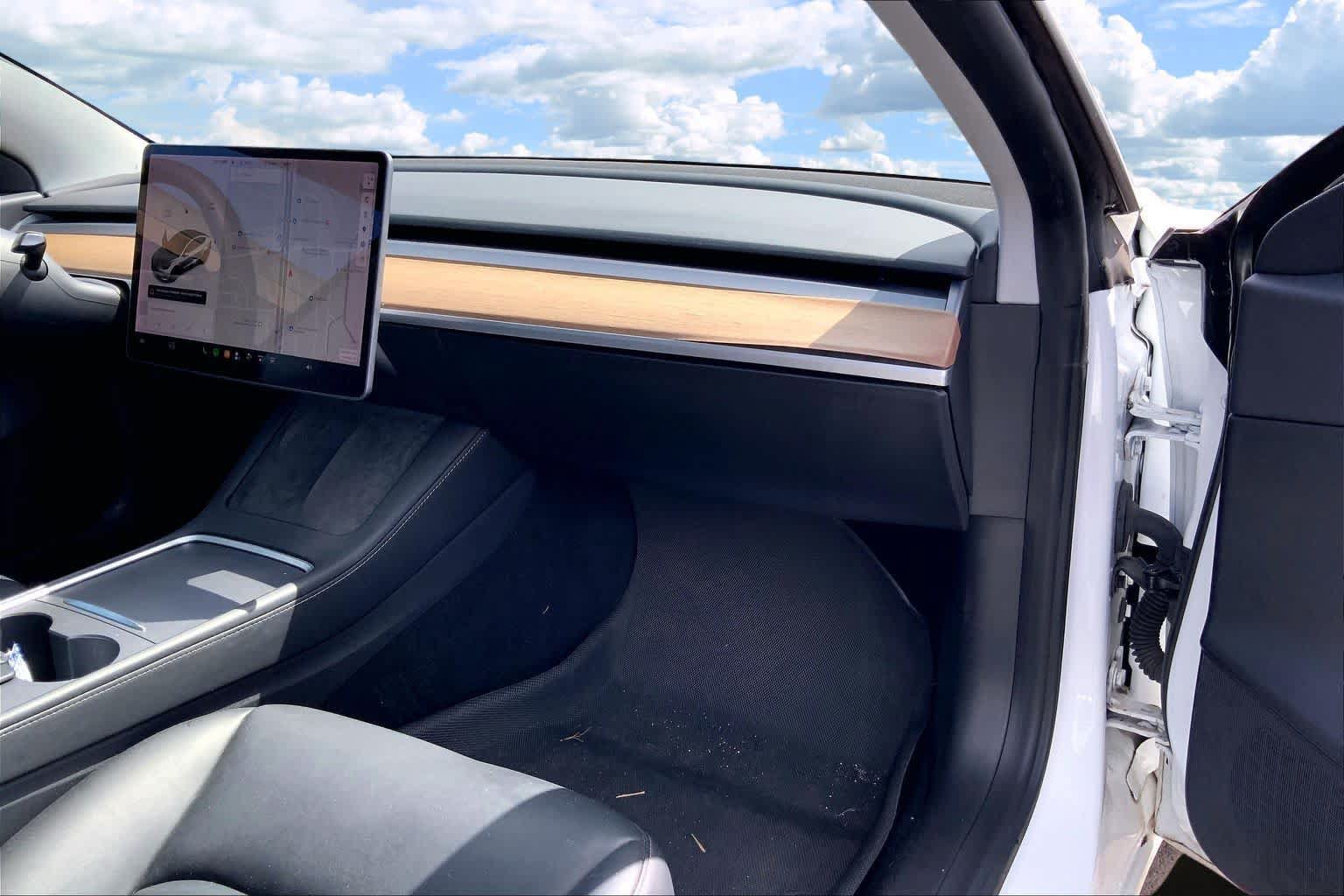 Used 2021 Tesla Model 3 Standard Range Plus RWD image 23
