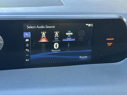 Used 2022 Lexus UX 200 UX 200 image 18