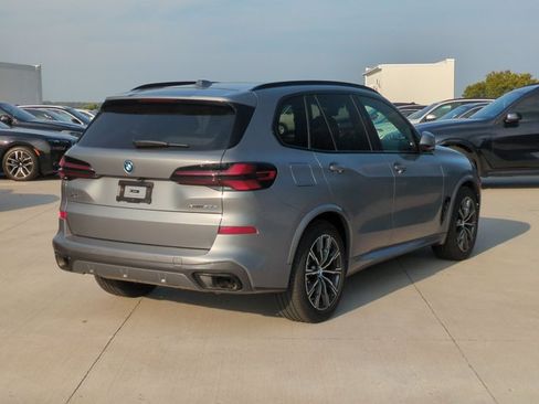 Used 2026 BMW X5 xDrive50e w/ M Sport Package AWD/4WD image 5