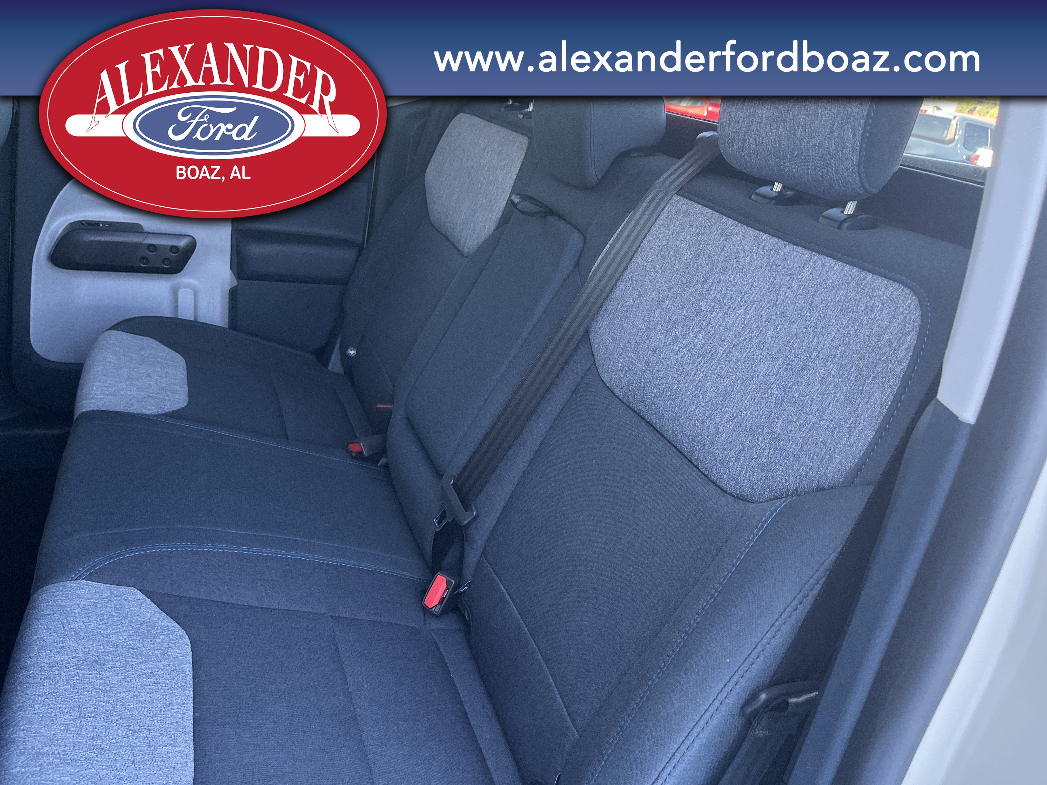 Used 2025 Ford Maverick XLT FWD image 15