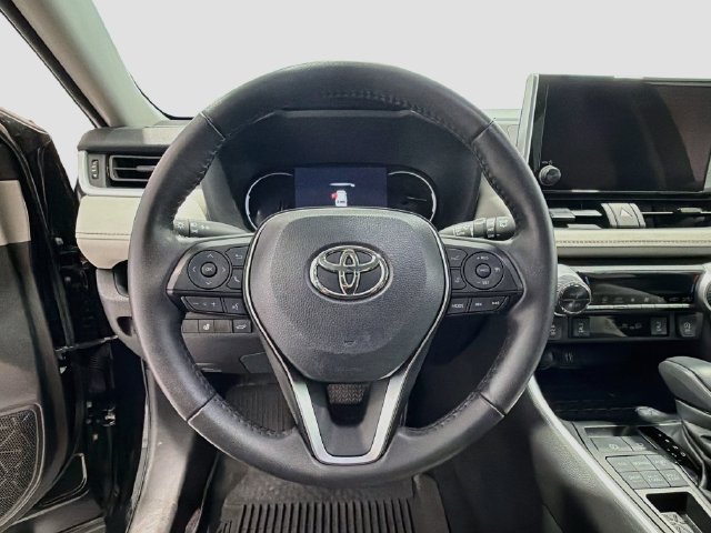 Certified 2025 Toyota RAV4 XLE w/ Convenience Package AWD/4WD image 9