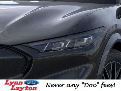 New 2025 Ford Mustang Mach-E Premium image 18