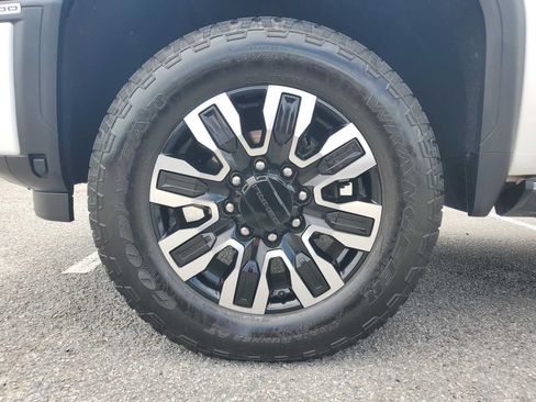 Used 2025 GMC Sierra 3500 Denali Ultimate AWD/4WD image 15