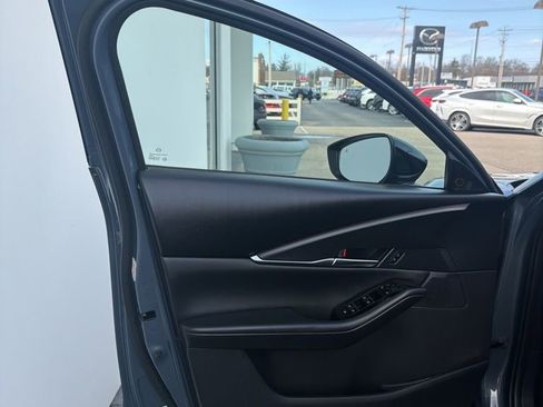 Used 2025 MAZDA CX-30 AWD 2.5 S w/ Preferred Package image 34