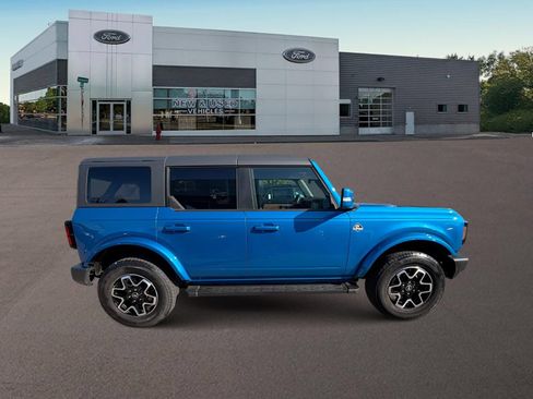 Used 2023 Ford Bronco Outer Banks AWD/4WD image 10