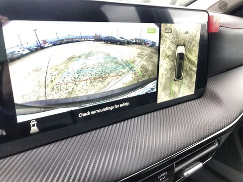 New 2025 Nissan Kicks SR image 17