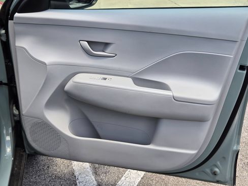 Used 2024 Hyundai Kona SEL FWD image 28