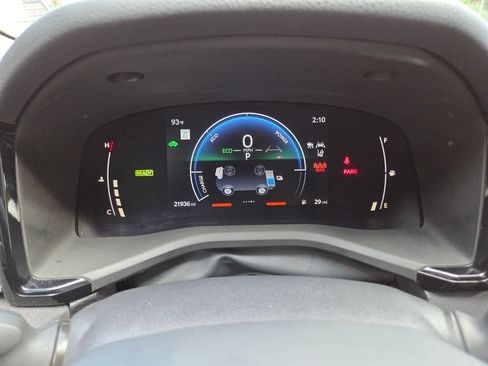 Used 2026 Toyota Camry LE FWD image 31