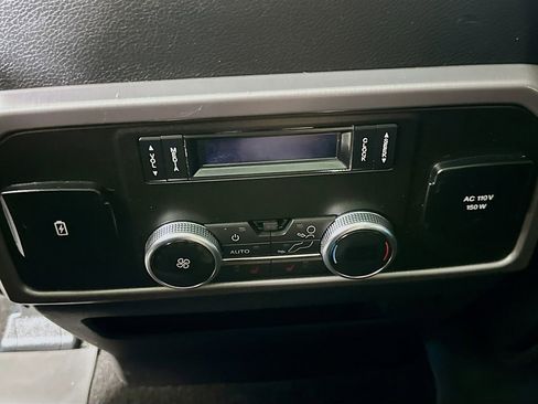 Used 2019 Ford Expedition Platinum RWD image 32