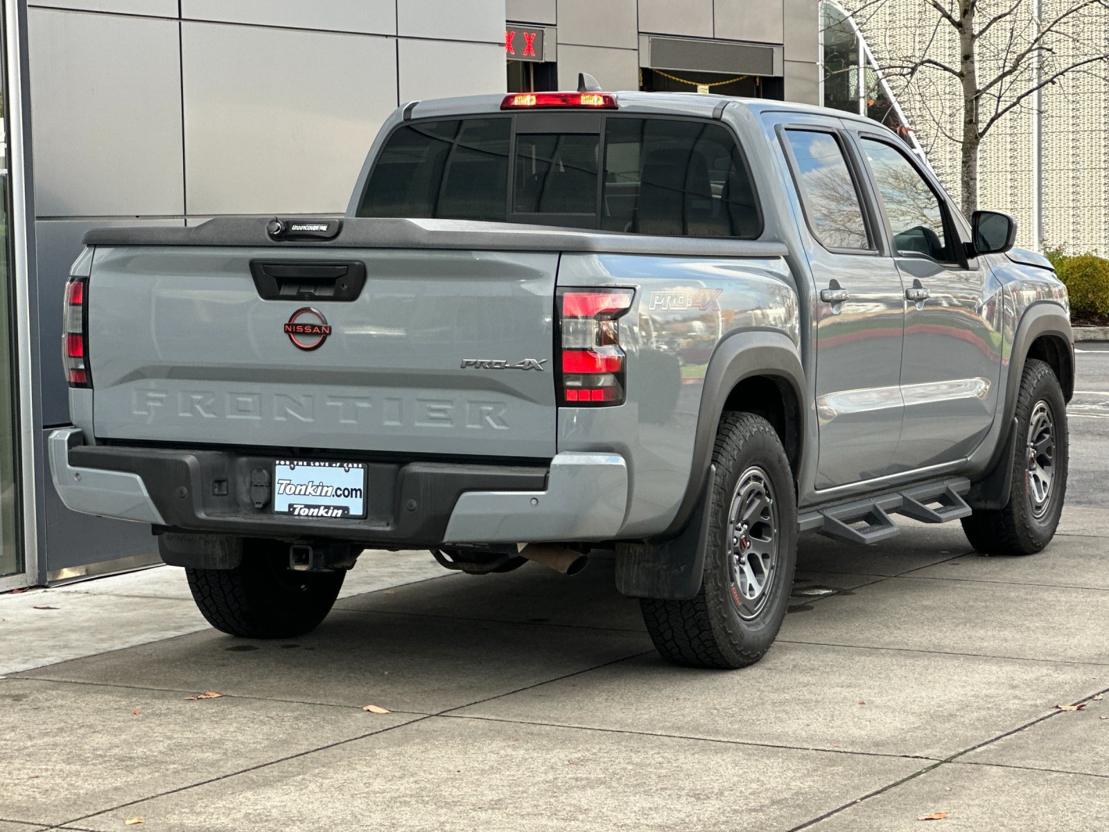 Used 2022 Nissan Frontier PRO-4X w/ Technology Package AWD/4WD image 4