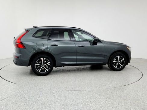 New 2026 Volvo XC60 B5 Core w/ Climate Package image 4