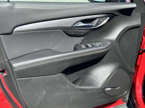 Used 2025 Buick Envision Sport Touring image 17