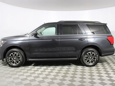 Used 2024 Ford Expedition XLT RWD image 34