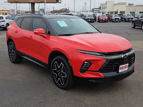 Used 2025 Chevrolet Blazer RS w/ Driver Confidence II Package image 5