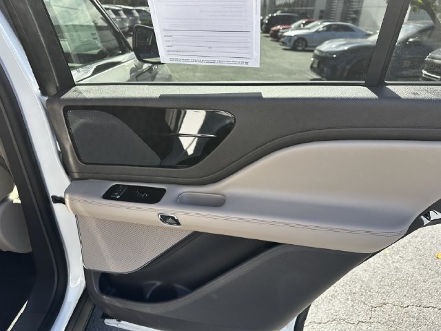 Certified 2024 Lincoln Aviator AWD w/ Elements Package image 40