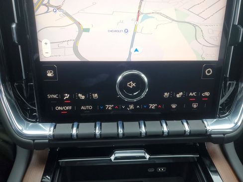 New 2026 GMC Yukon Denali w/ Sun & Power Step Package image 28