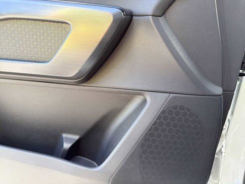 Used 2022 Nissan Pathfinder SL image 18