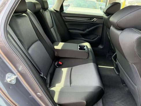 Used 2021 Honda Accord Hybrid image 10